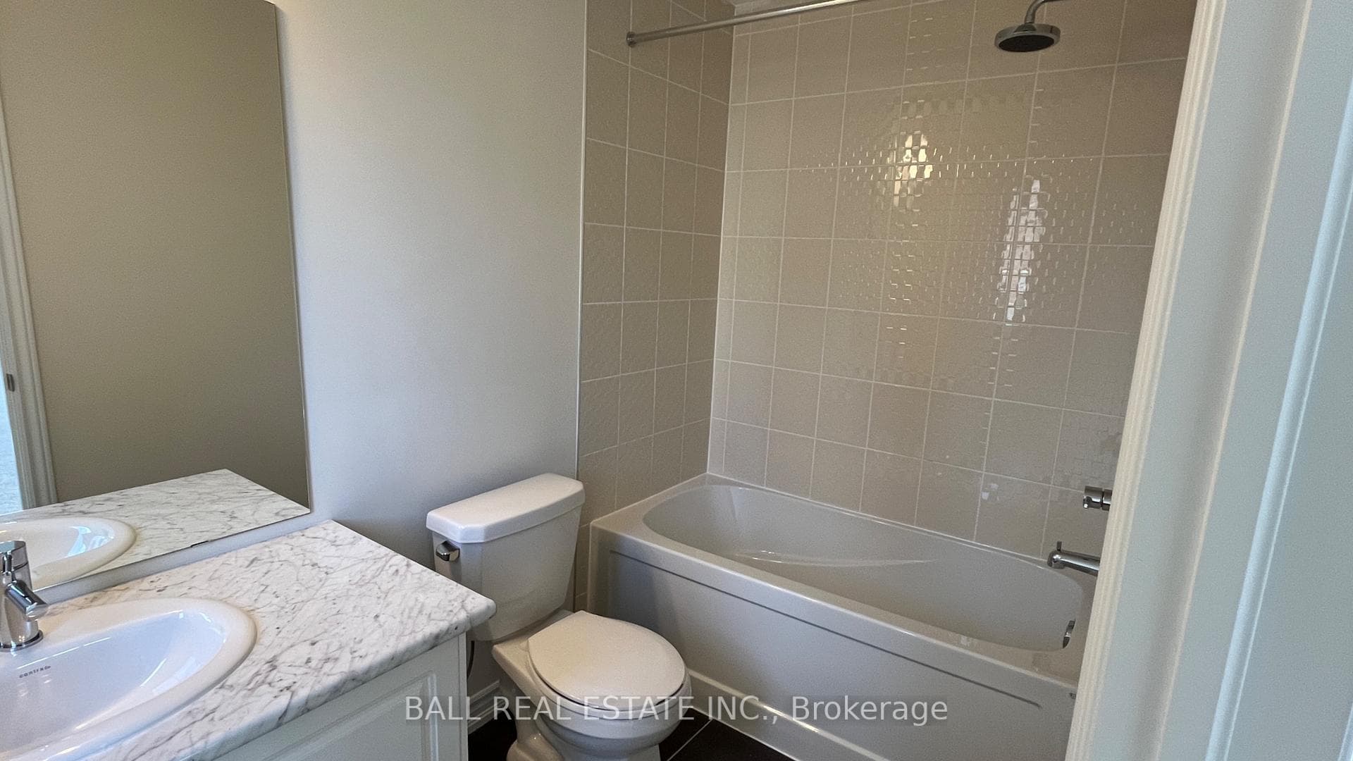 104 Golden Meadows Drive Unit 33 photo 13