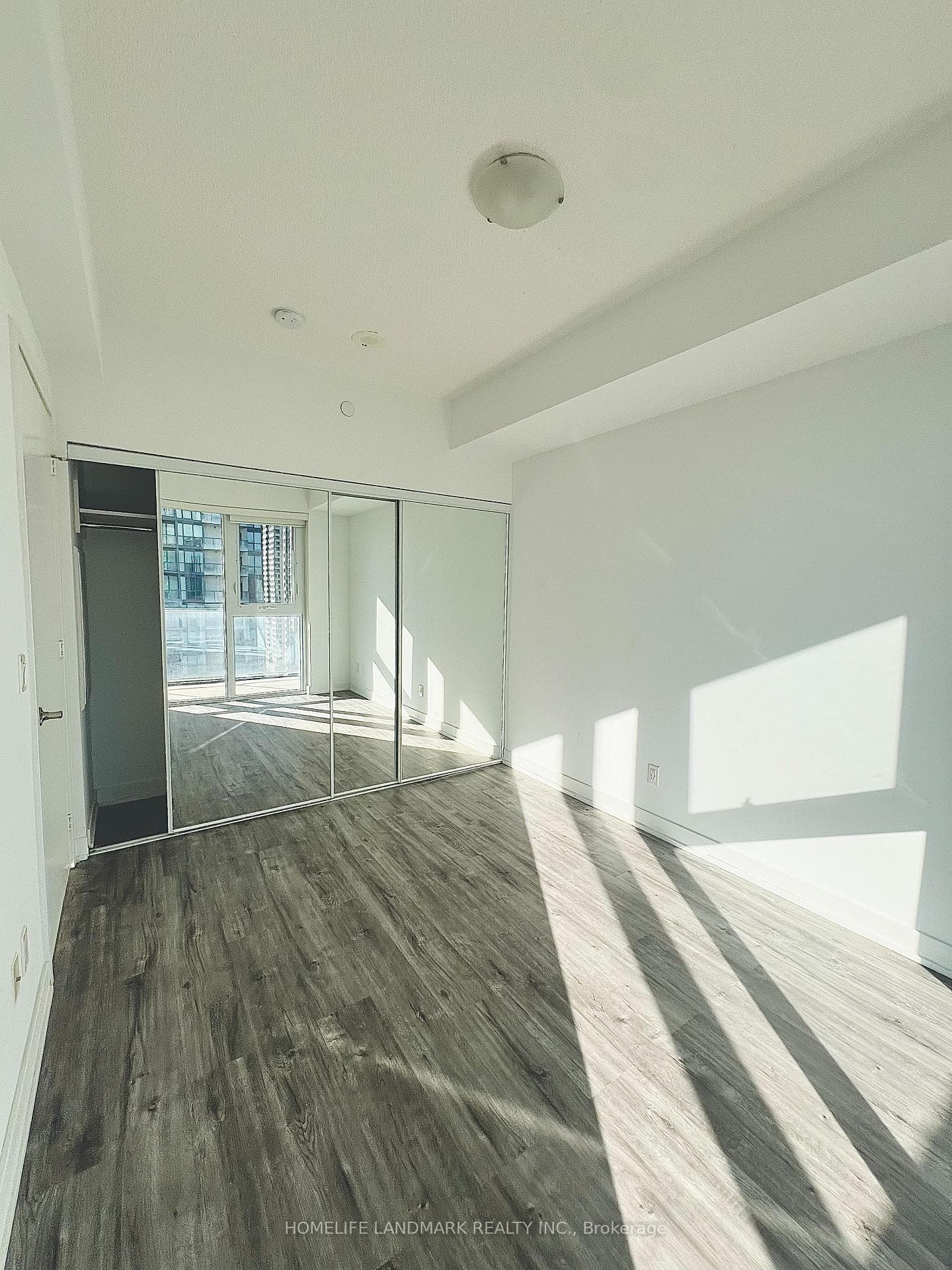 5180 Yonge Street Unit 1909 photo 9