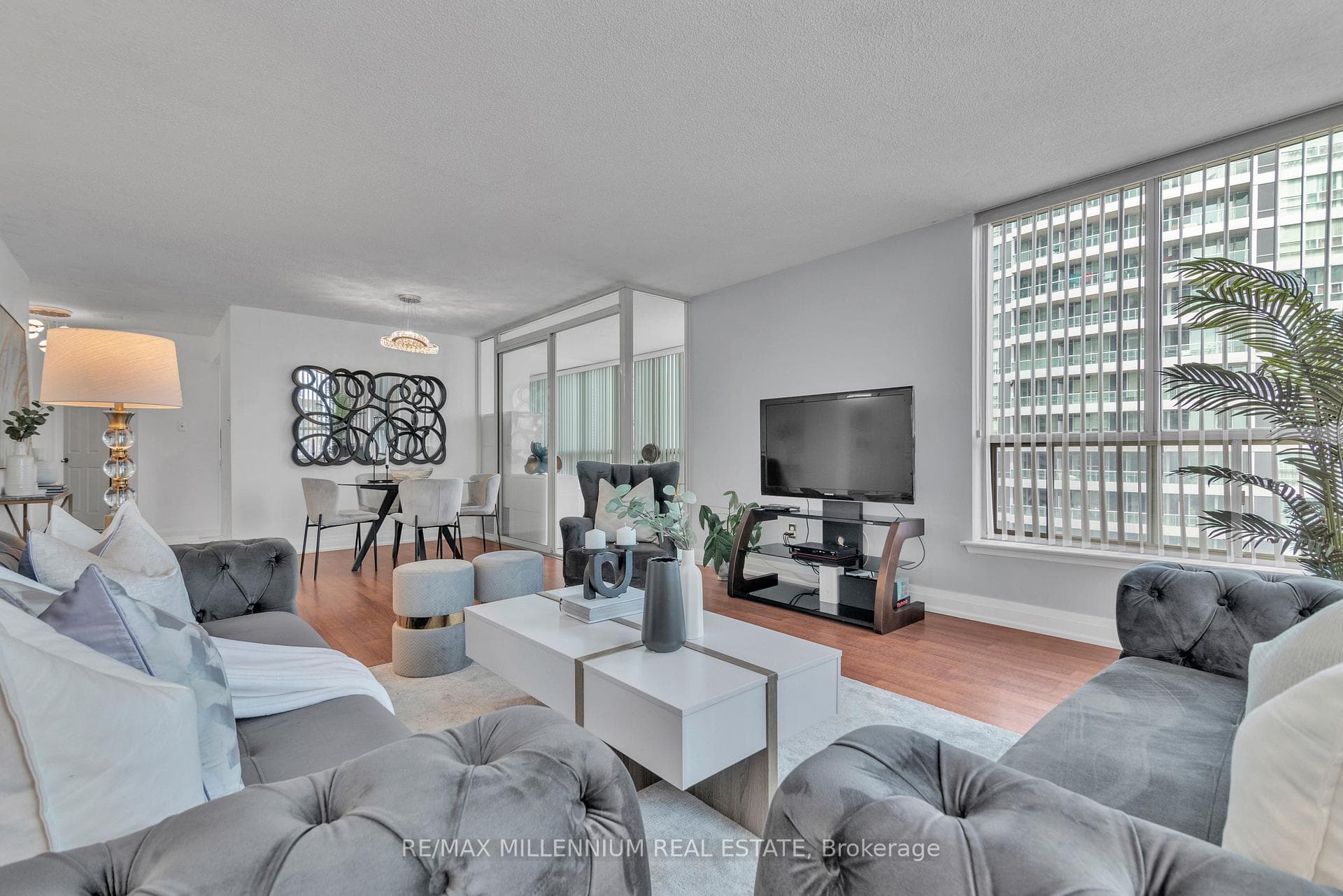 55 Elm Drive Unit 1211 photo 15
