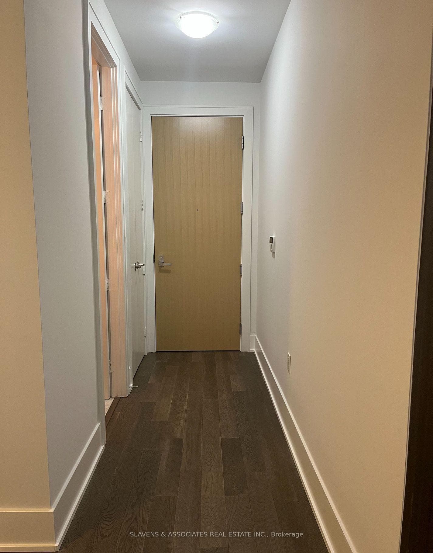29 Queens Quay Unit 417 photo 2