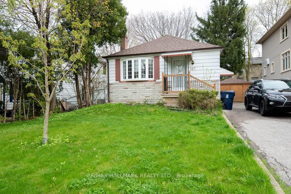 107 Elmhurst Ave