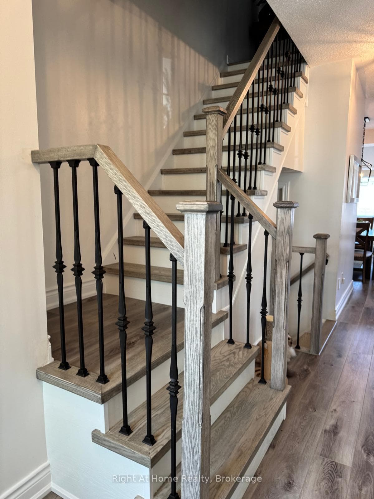 76 Easthampton Road photo 10