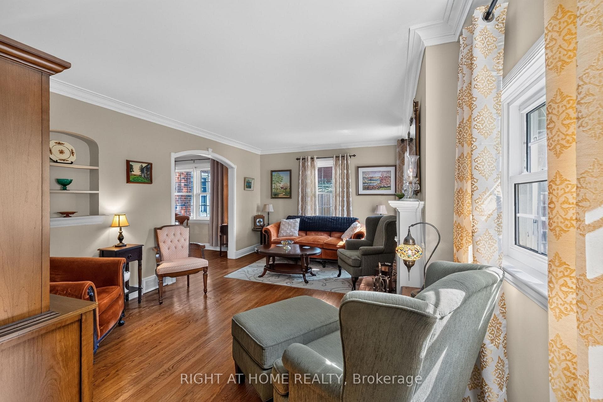 335 Sunset Drive photo 4
