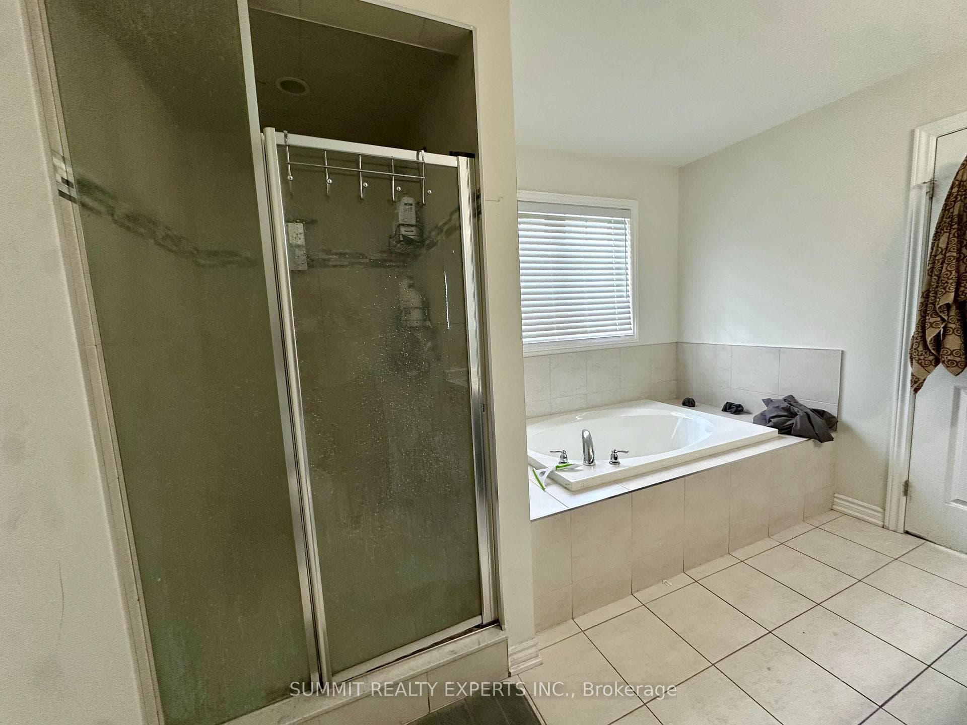 7 Hawtrey Road photo 15