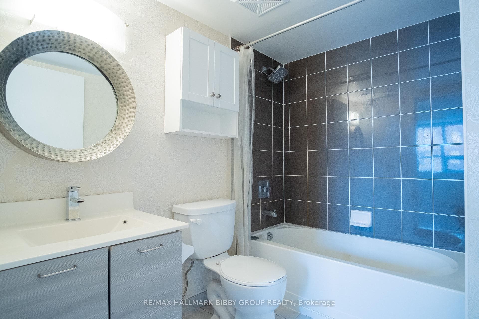 20 Joe Shuster Way Unit 1101 photo 16