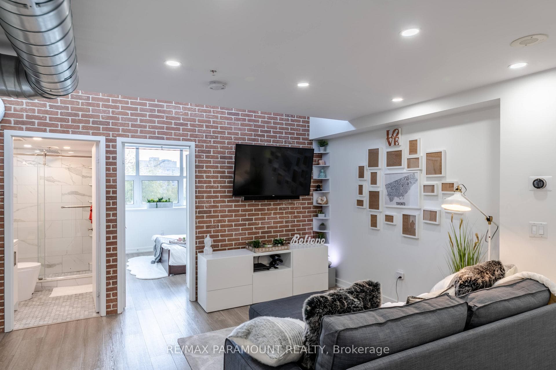 1410 Dupont Road Unit 315 photo 12