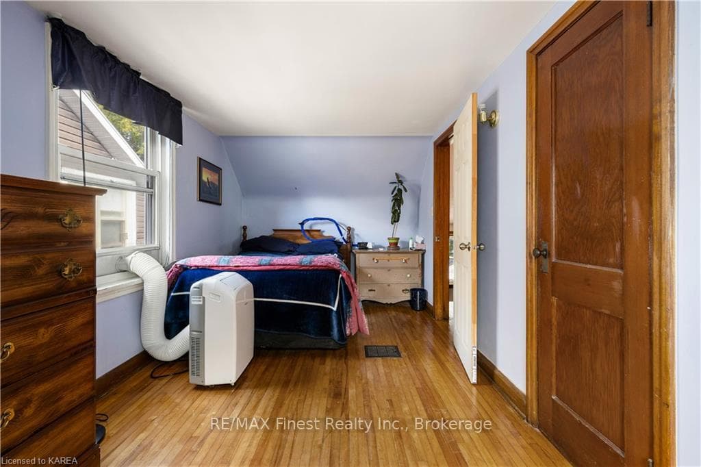 193 PINE Street photo 15