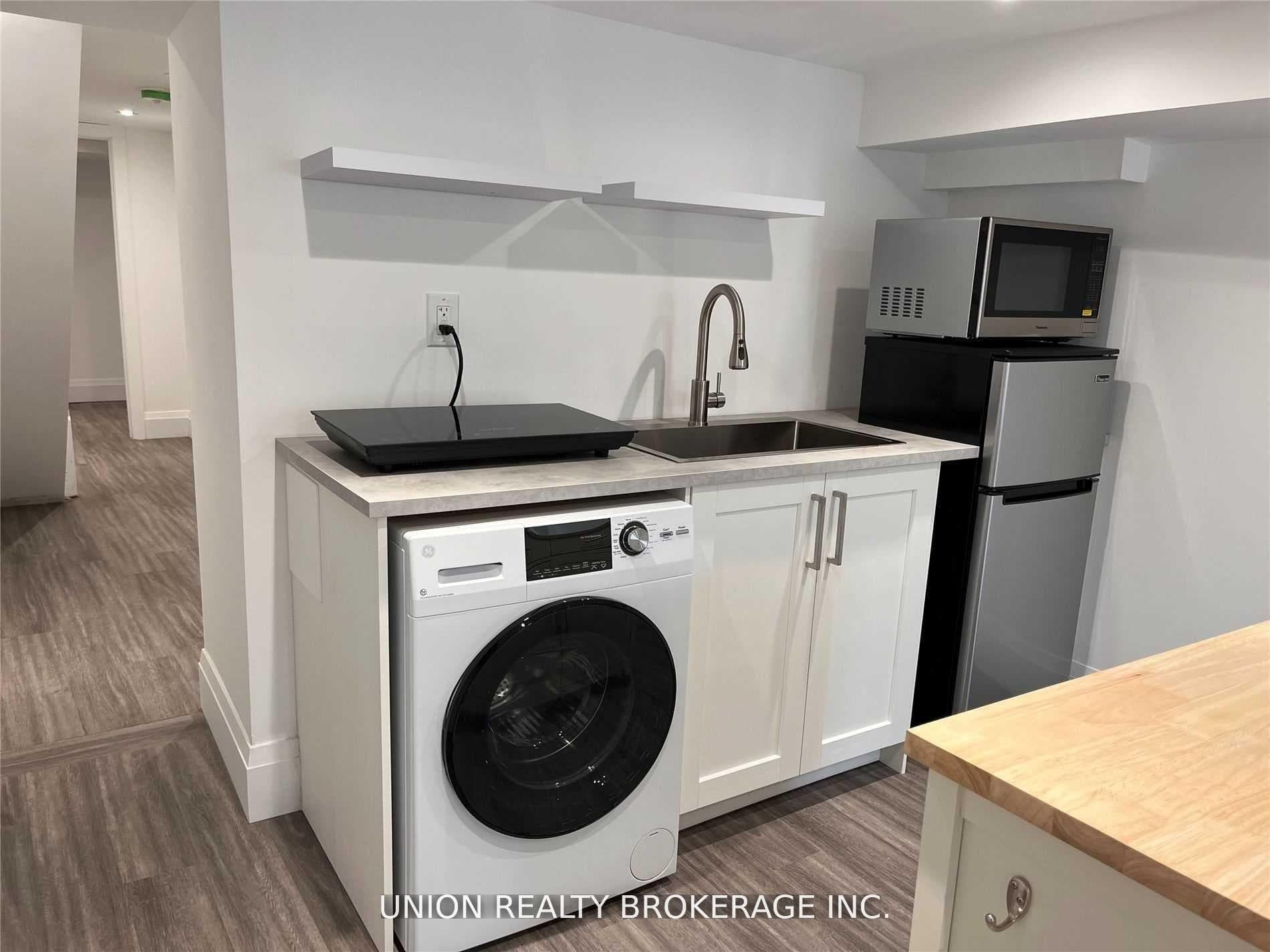 142 Pickering Street Unit Lower photo 5