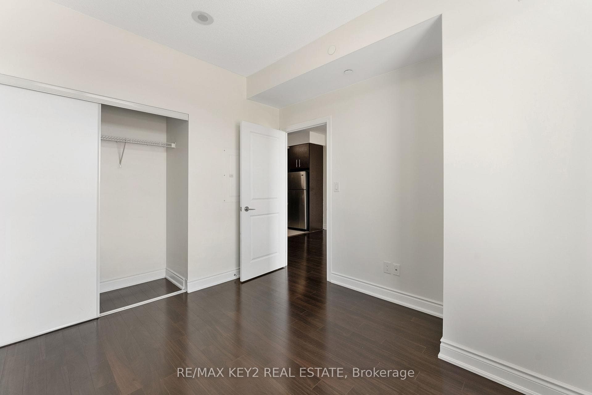 325 South Park Road Unit 611 photo 13