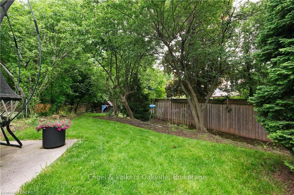 1162 KLARECROFT Way Unit 34 photo 45