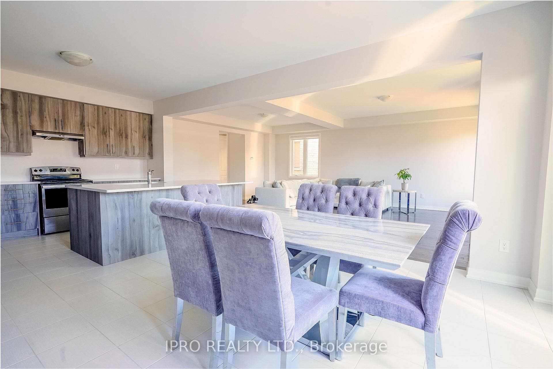 63 Fairey Crescent photo 11