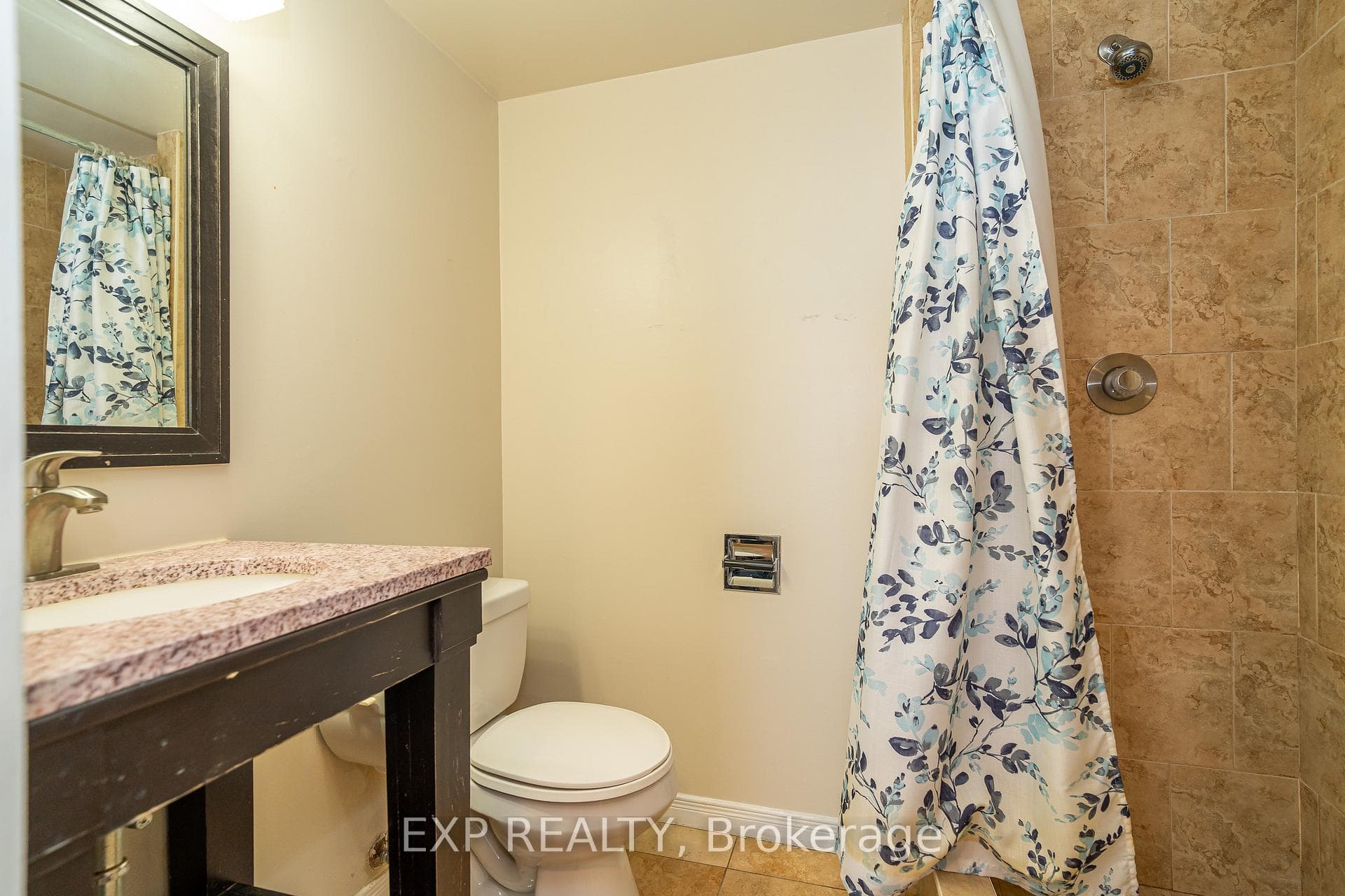 900 DYNES Road Unit 2107 photo 19