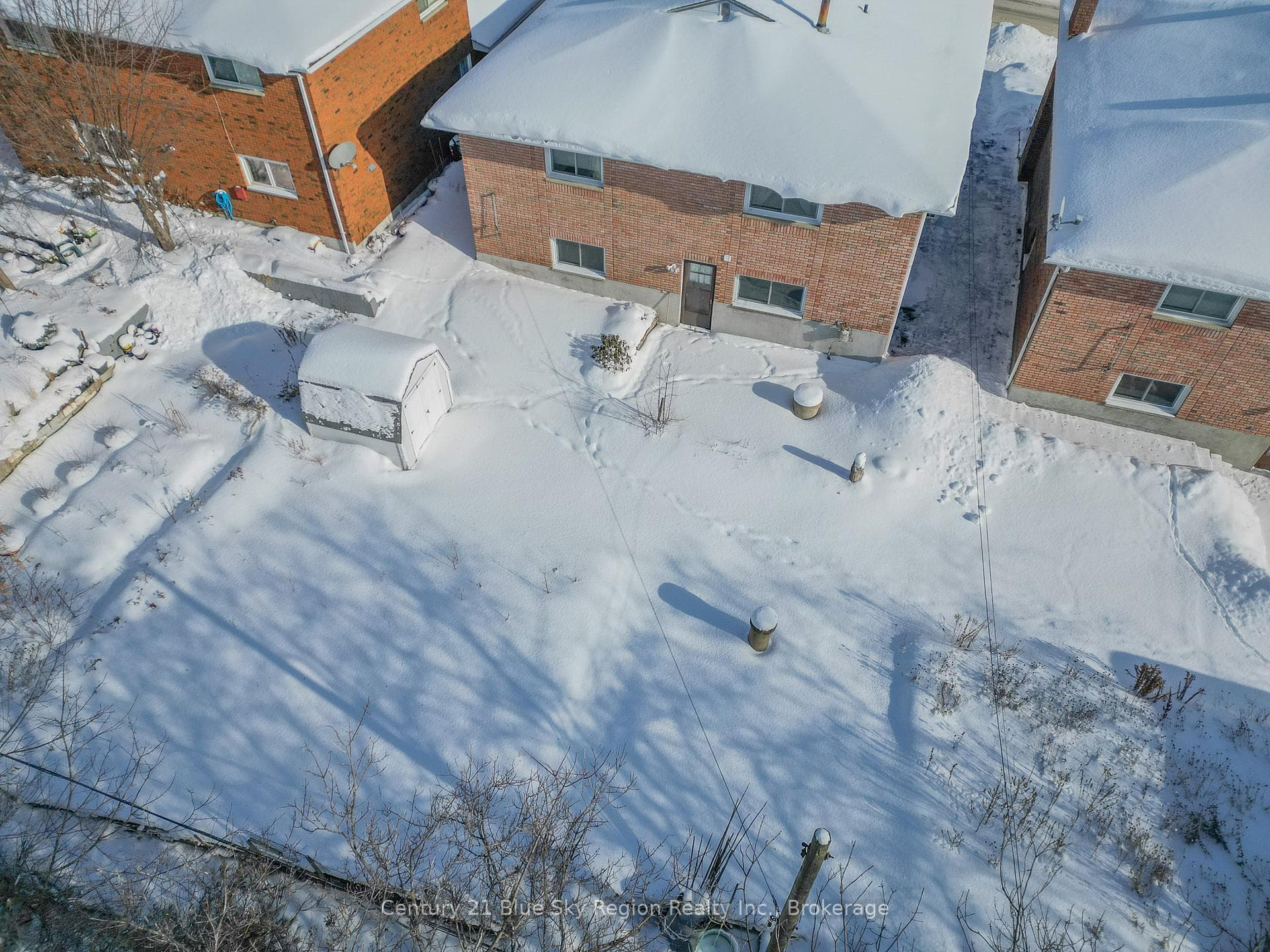611 DOUGLAS Street photo 38