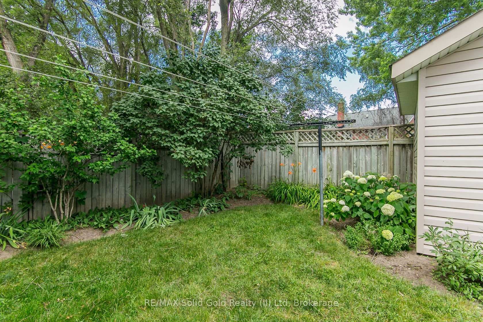 42 Guelph Street photo 36