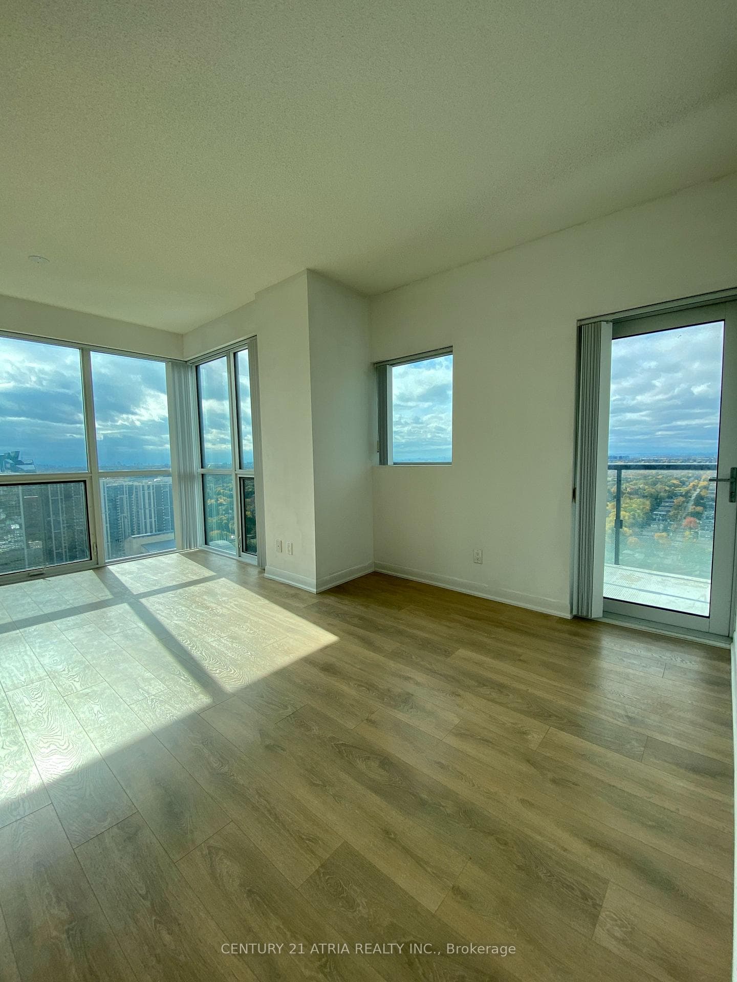 5162 Yonge Street Unit 3612 photo 4