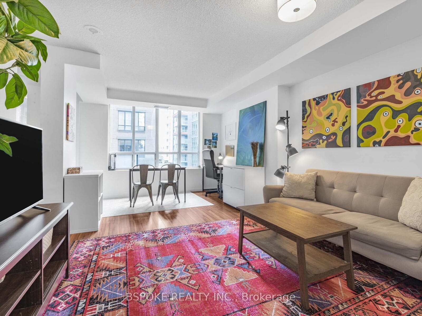 140 Simcoe Street Unit 304 photo 1