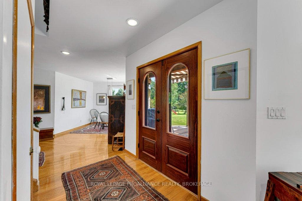 2576 Howe Island Drive photo 4