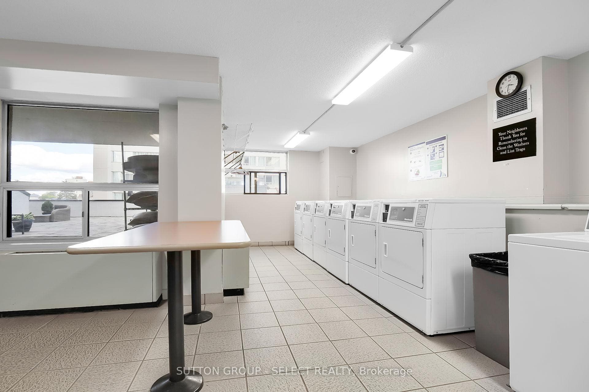 380 King Street Unit 1701 photo 32