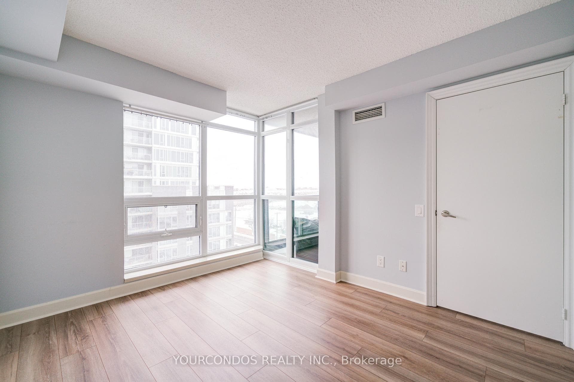 525 Wilson Avenue Unit 829 photo 19