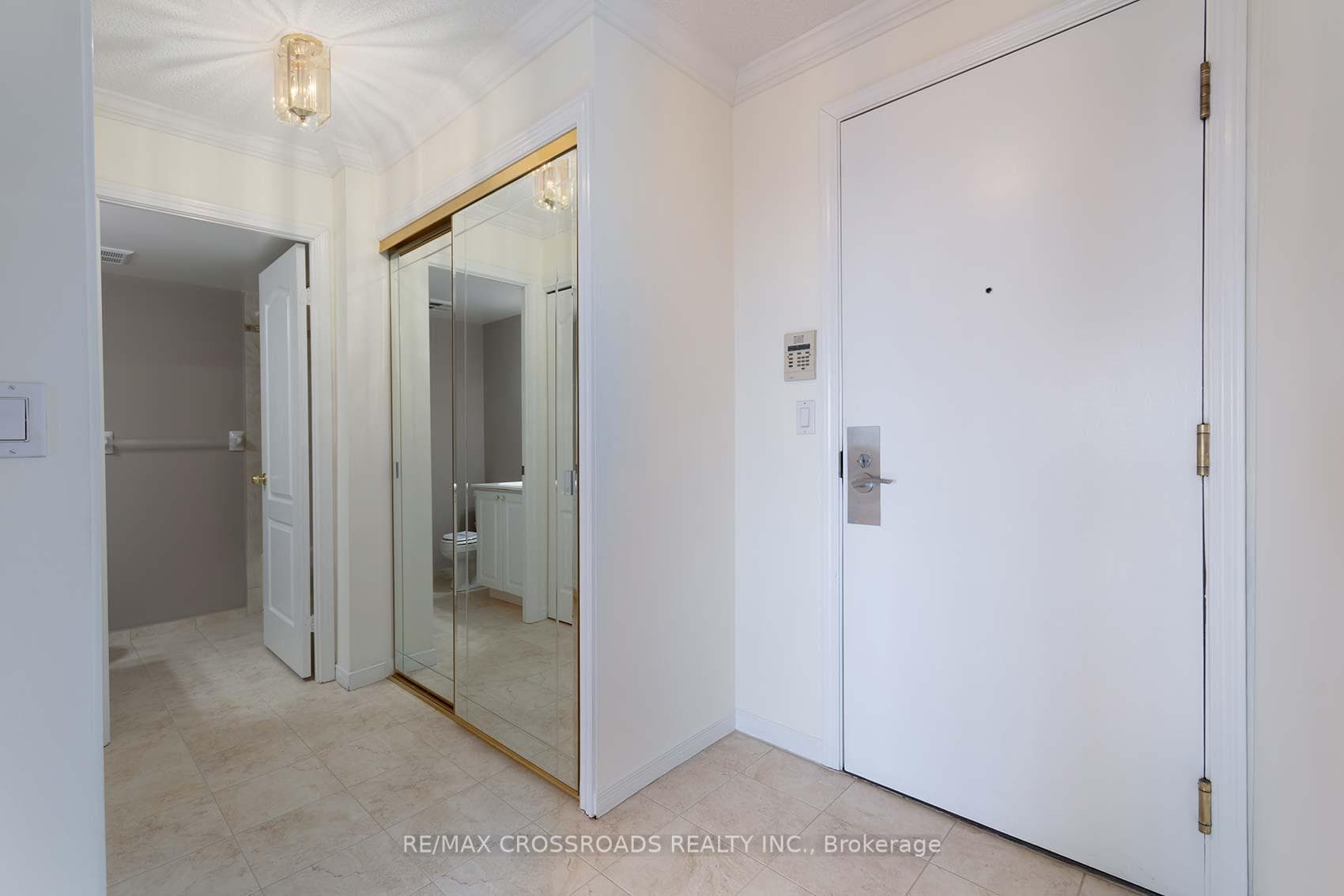 1000 The Esplanade N/A Unit 1007 photo 9