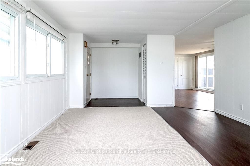 6 WEEPING WILLOW Court photo 4
