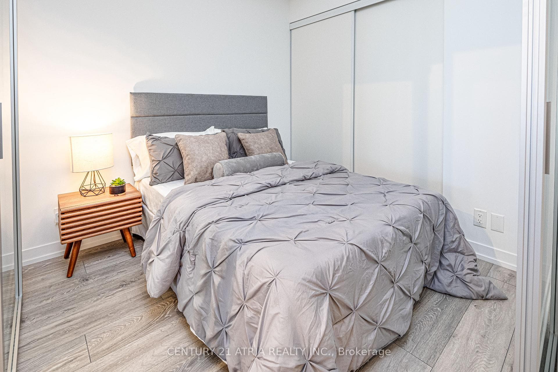 2020 Bathurst Street Unit 1702 photo 14