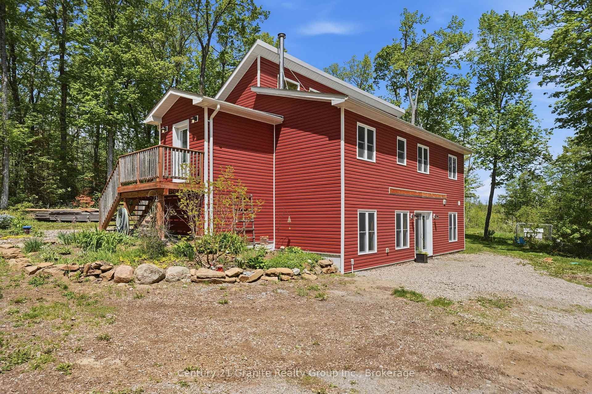 1048 Bacon Road photo 39