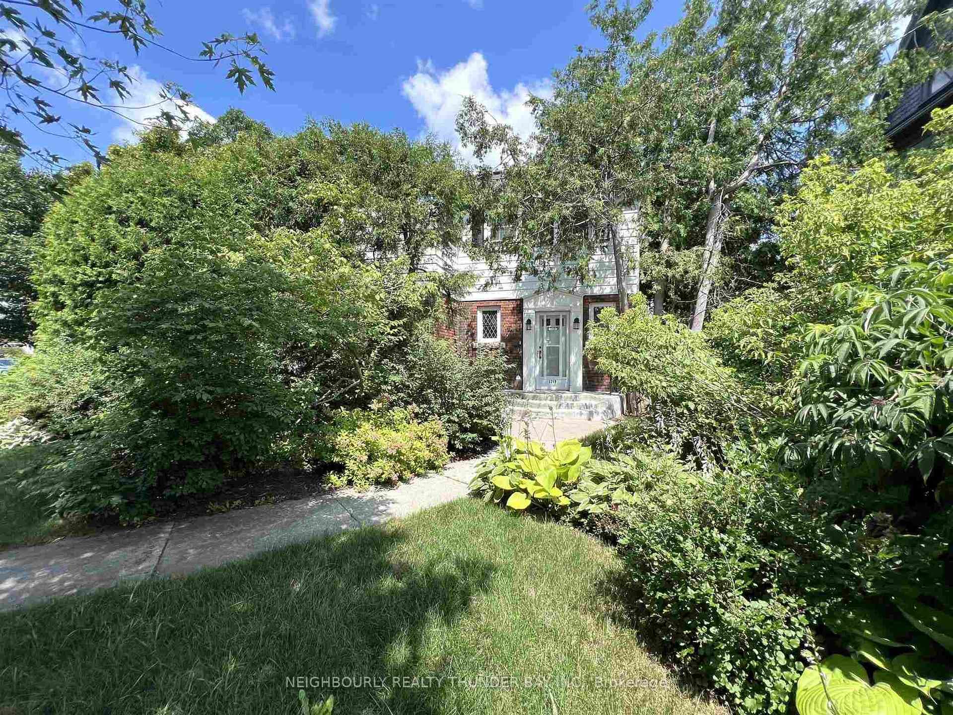 1219 Ridgeway Street photo 1