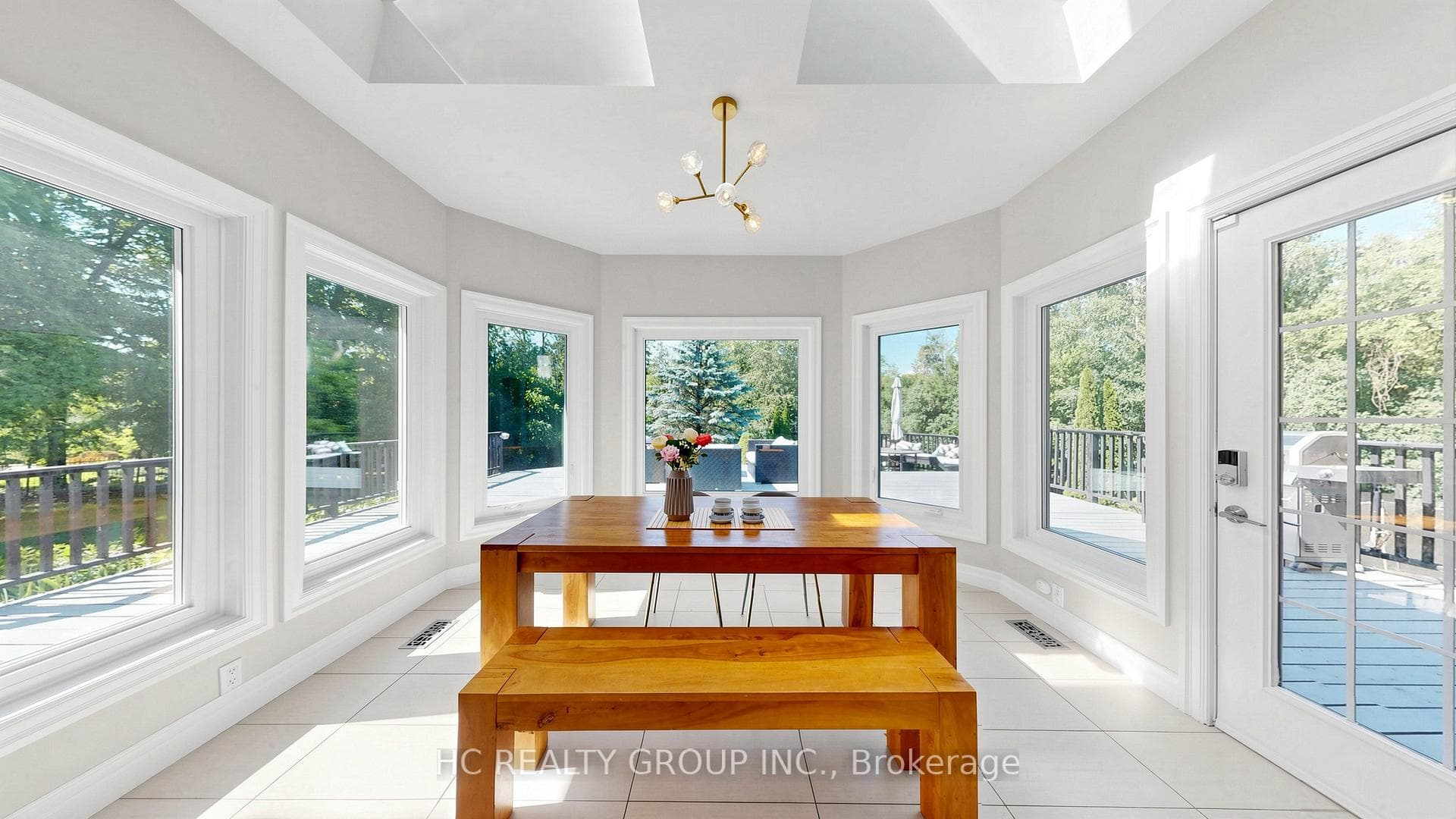 61 SHERRICK Drive photo 9