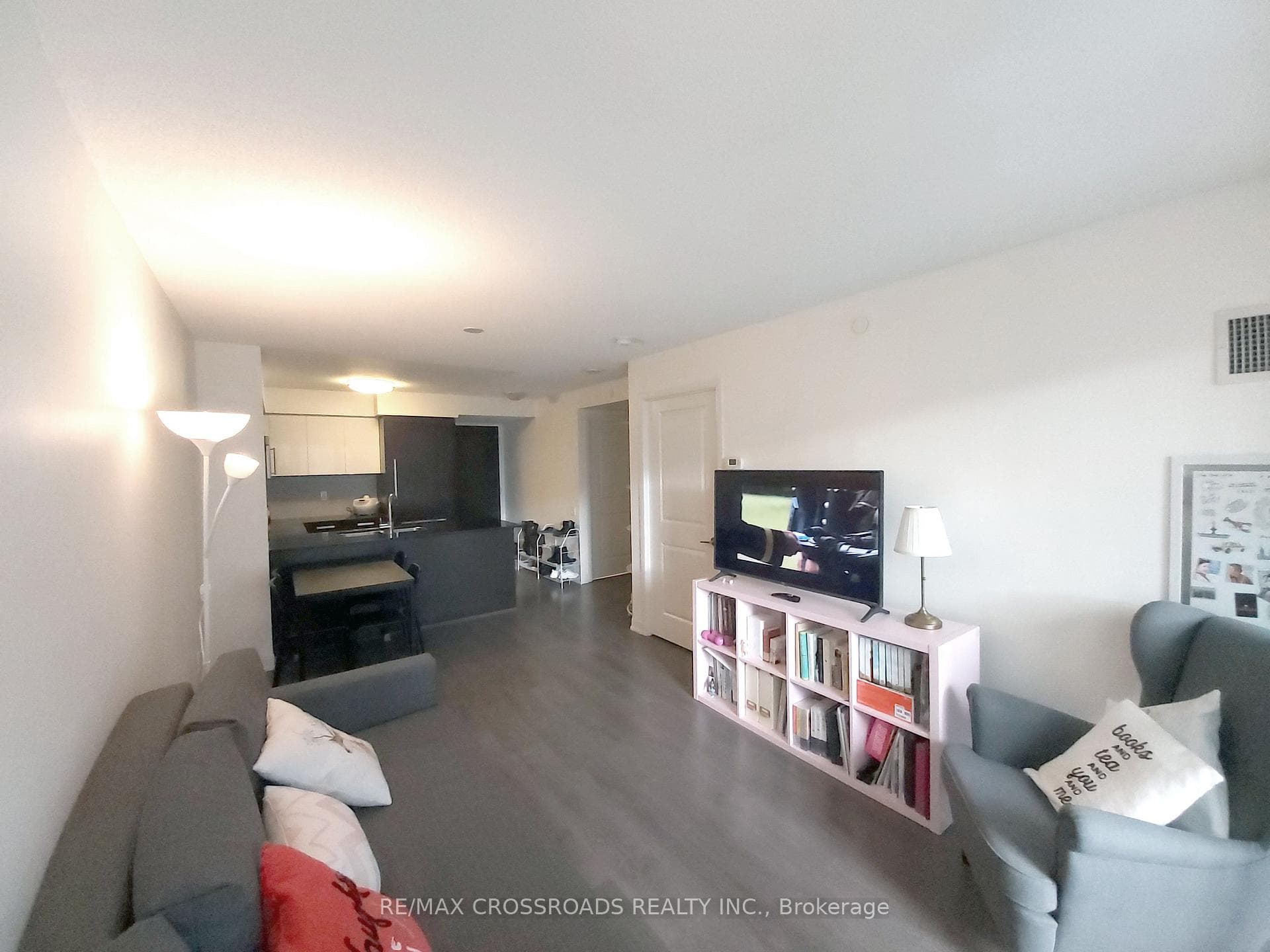 5162 Yonge Street Unit 710 photo 5