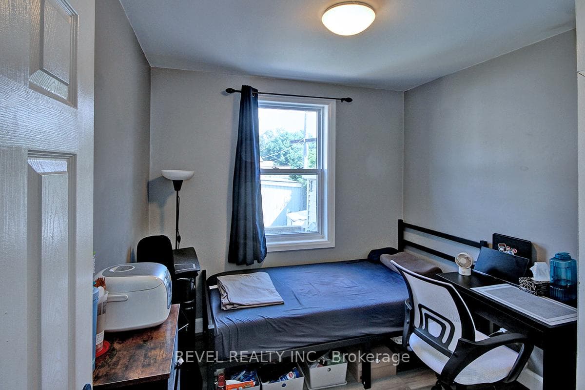 322 Mornington Avenue photo 12