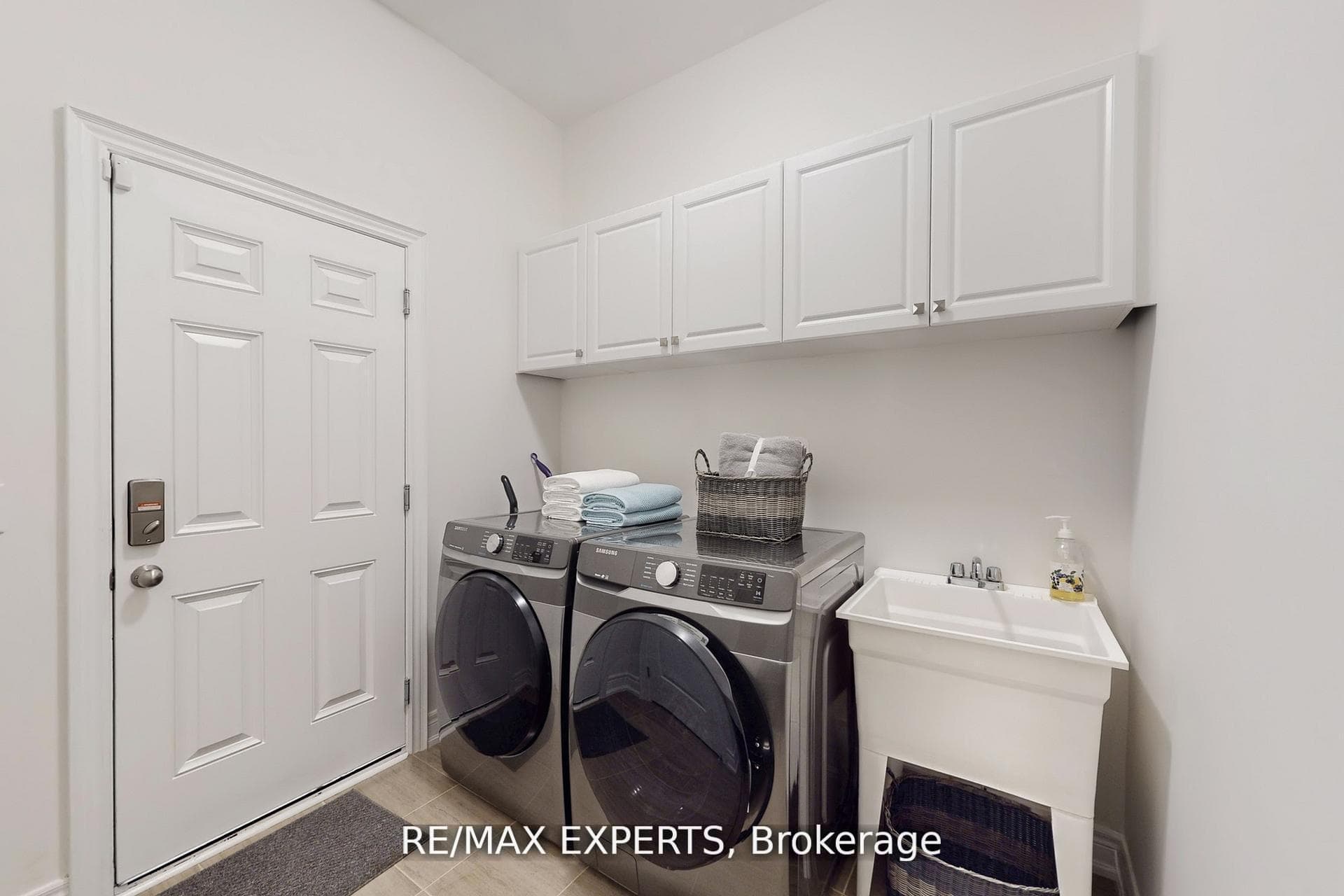 167 Frederick Pearson Street photo 15