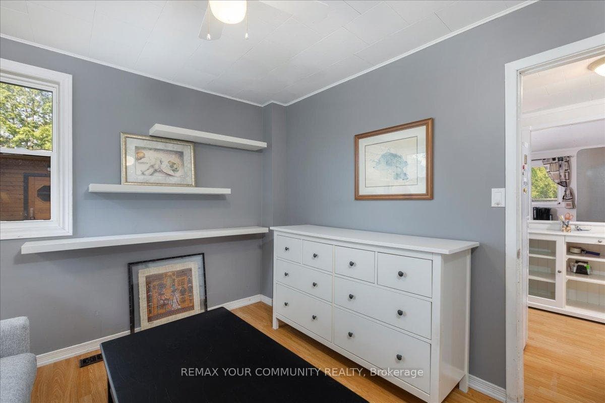 17 Farley Circle photo 13