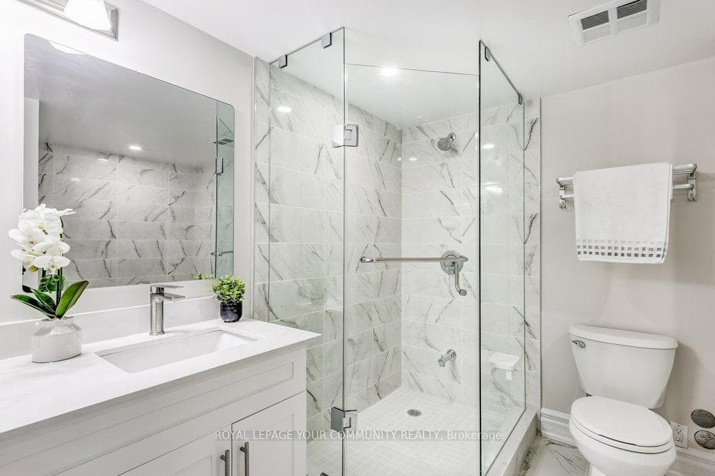 7905 Bayview Avenue Unit 713 photo 15