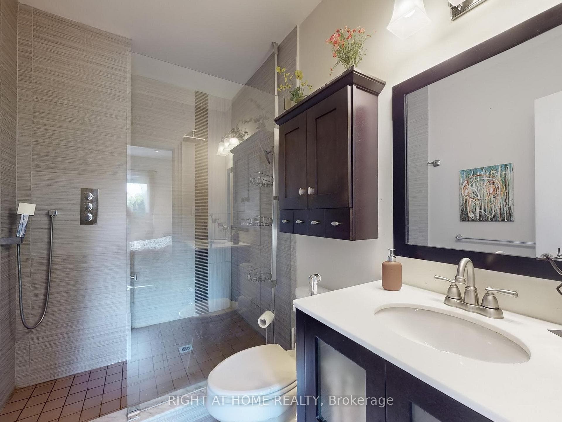 51 Glass Drive photo 13