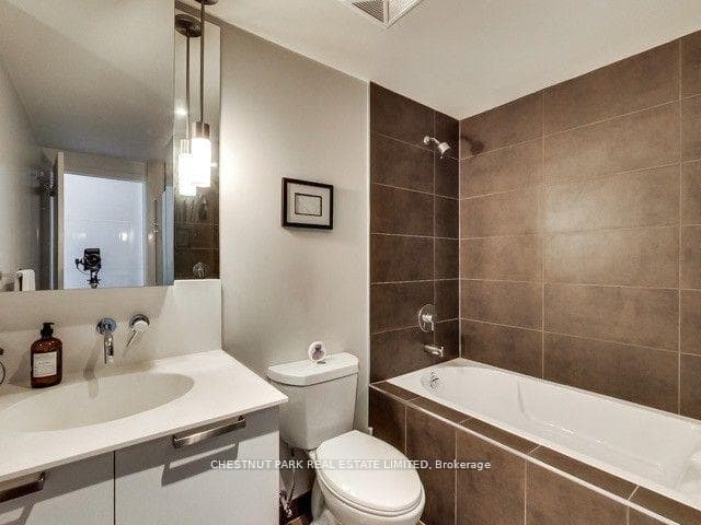 650 King Street Unit 309 photo 12