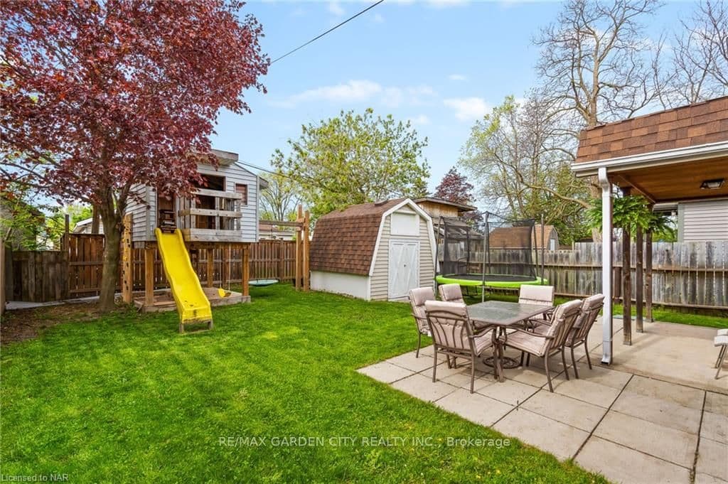 18 HILDA Street photo 25