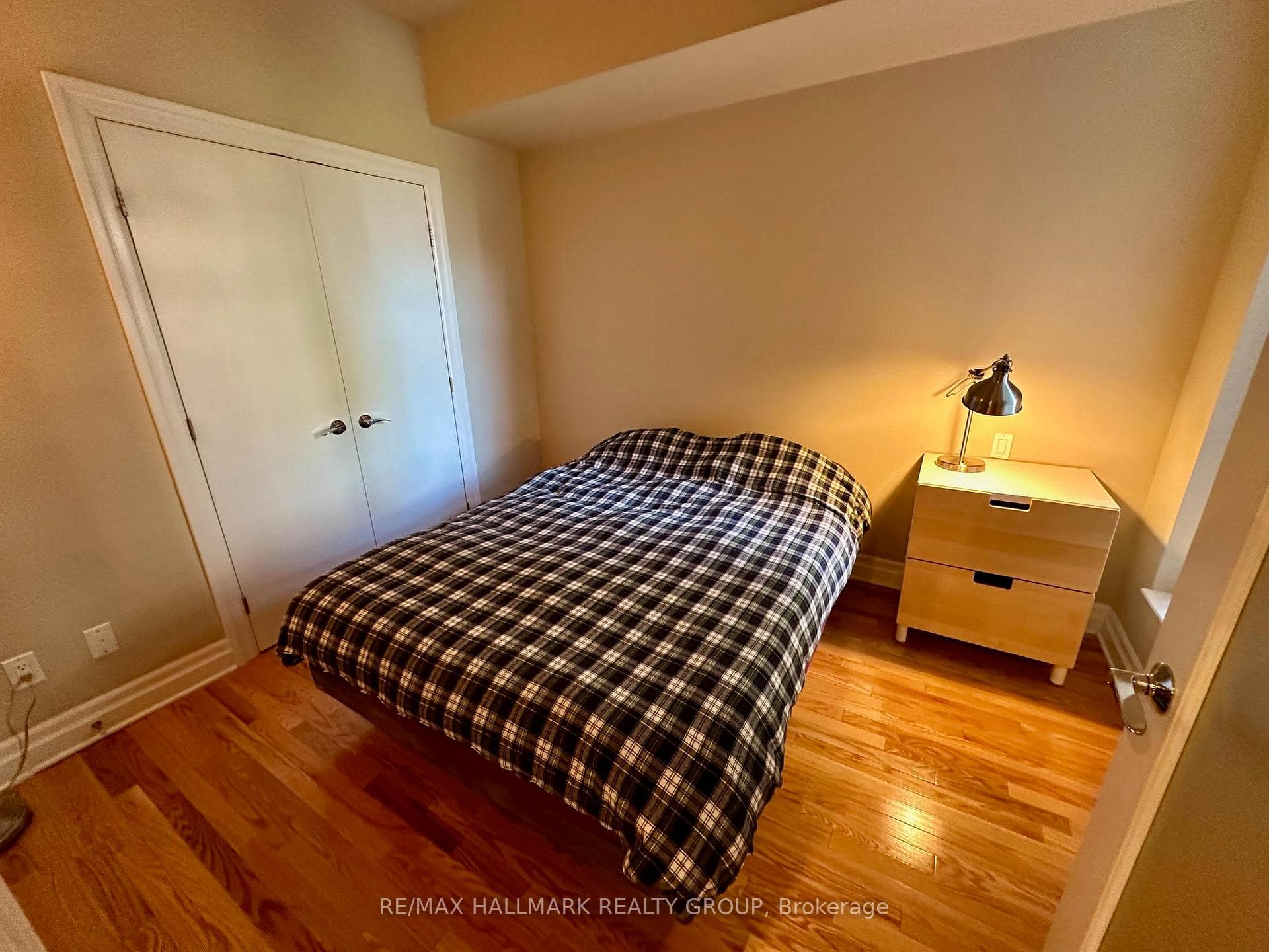 245 KENT Street Unit 407 photo 6