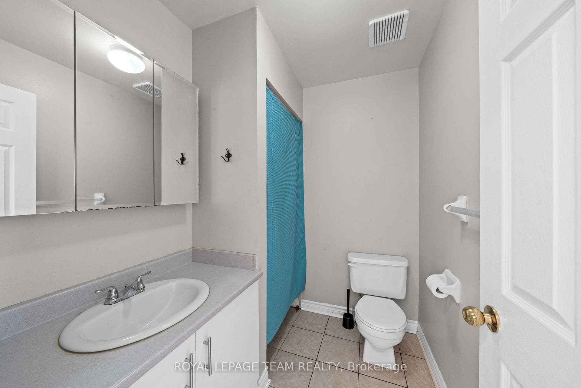 powder room 2