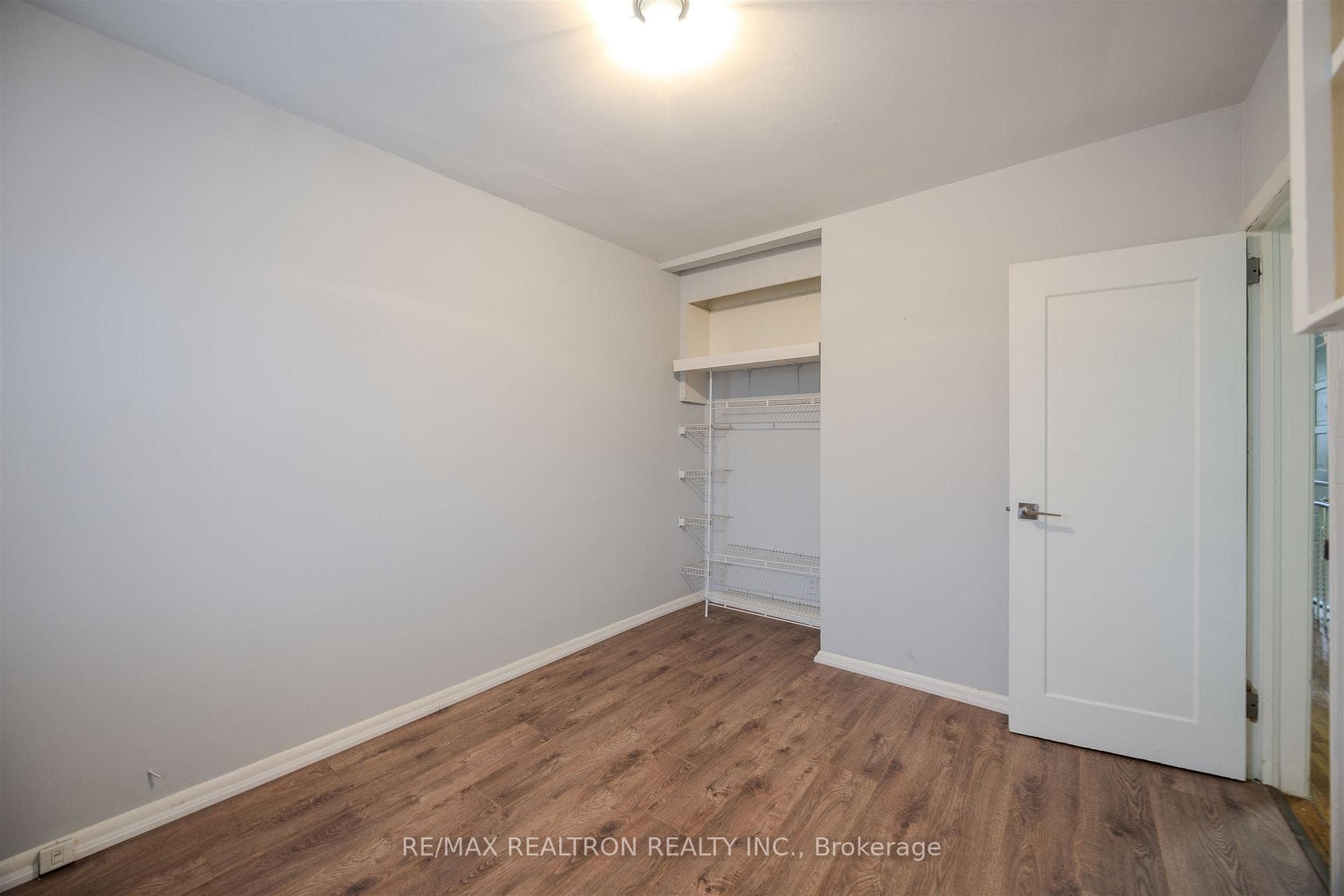 142 Gilbert Avenue photo 26