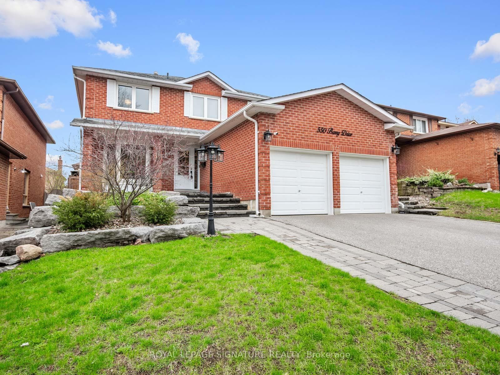 550 Barry Drive photo 2