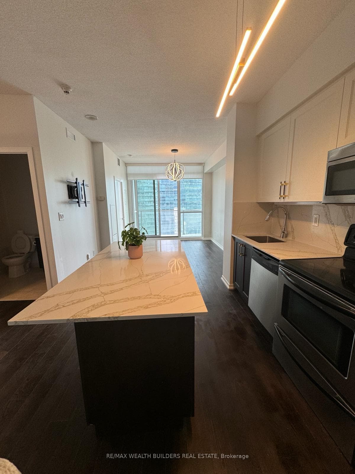 55 Bremner Boulevard Unit 2508 photo 6