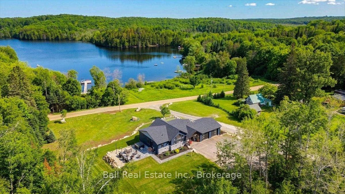 632 The South Road photo 4