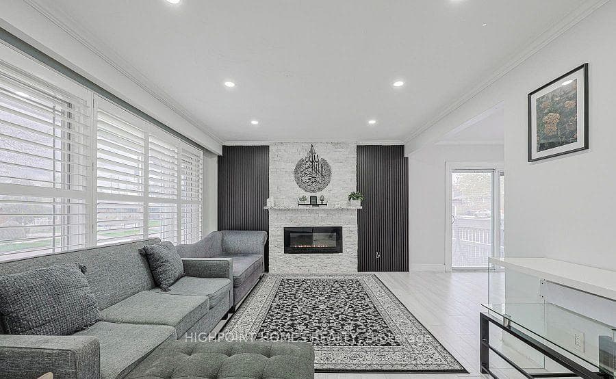 3 Mozart Avenue photo 9