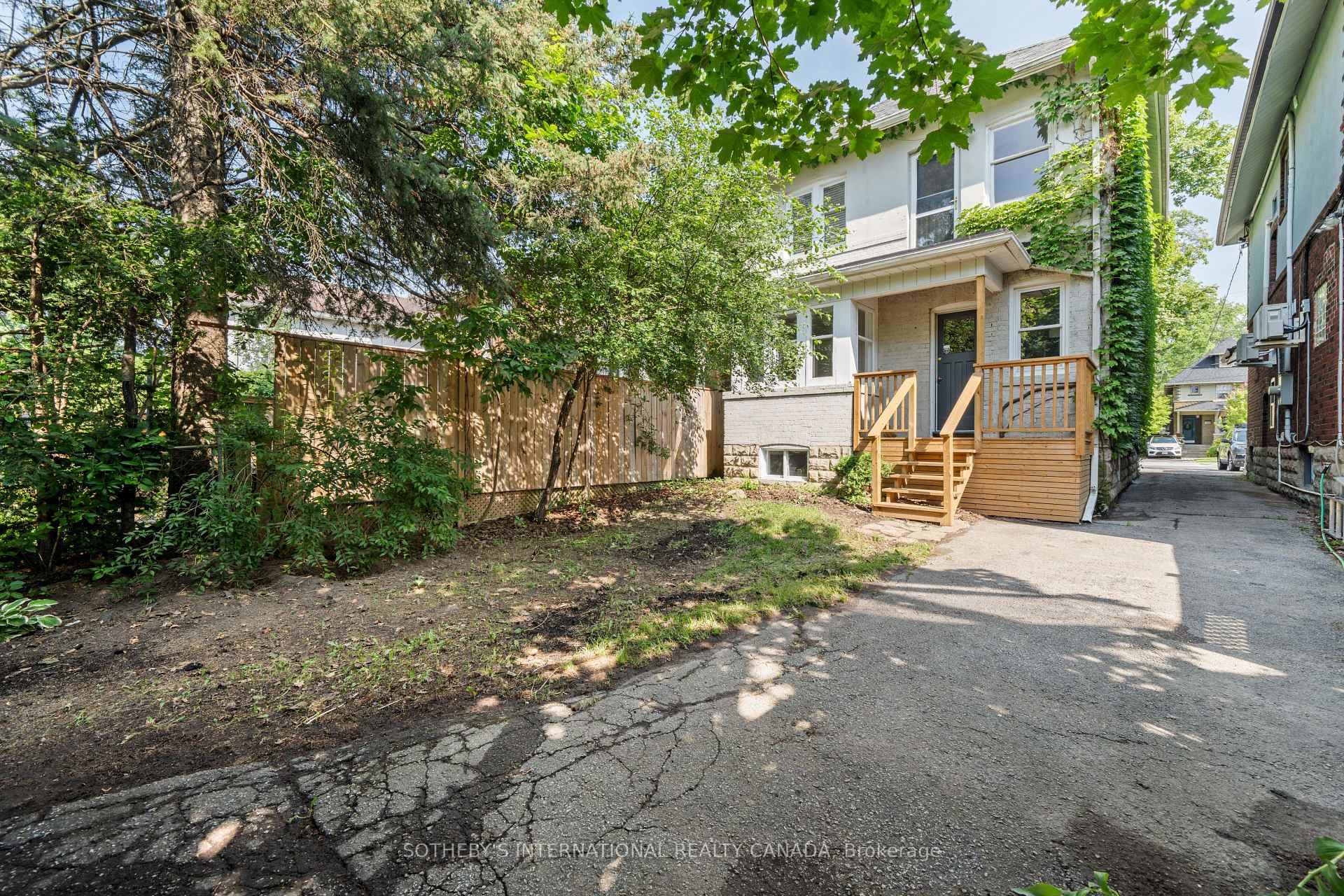 207 Glengrove Avenue photo 25
