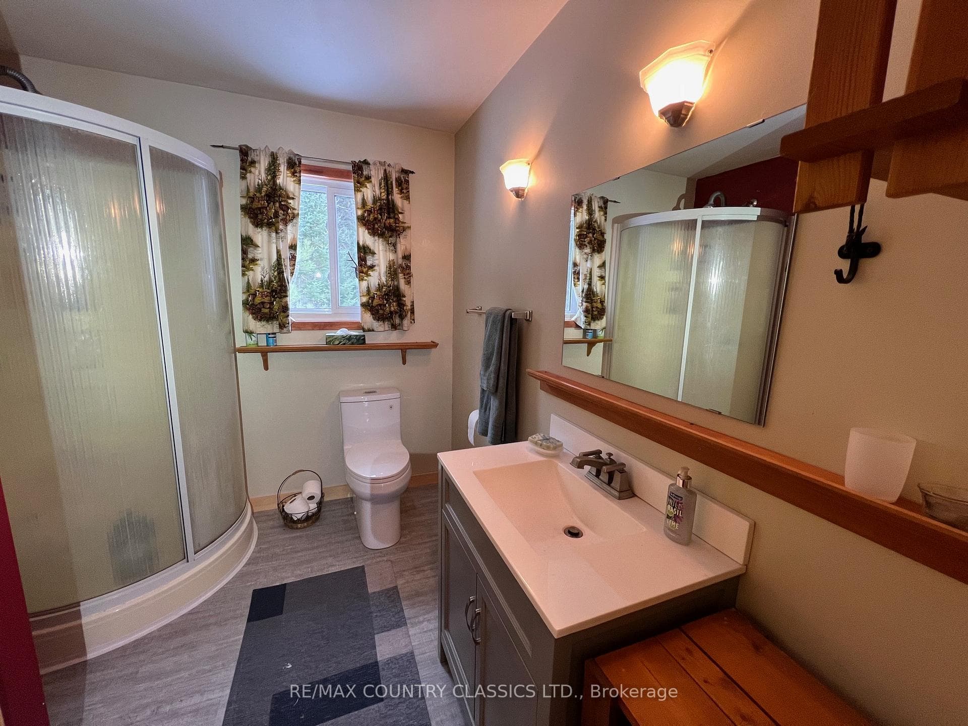 3 PEICE BATHROOM