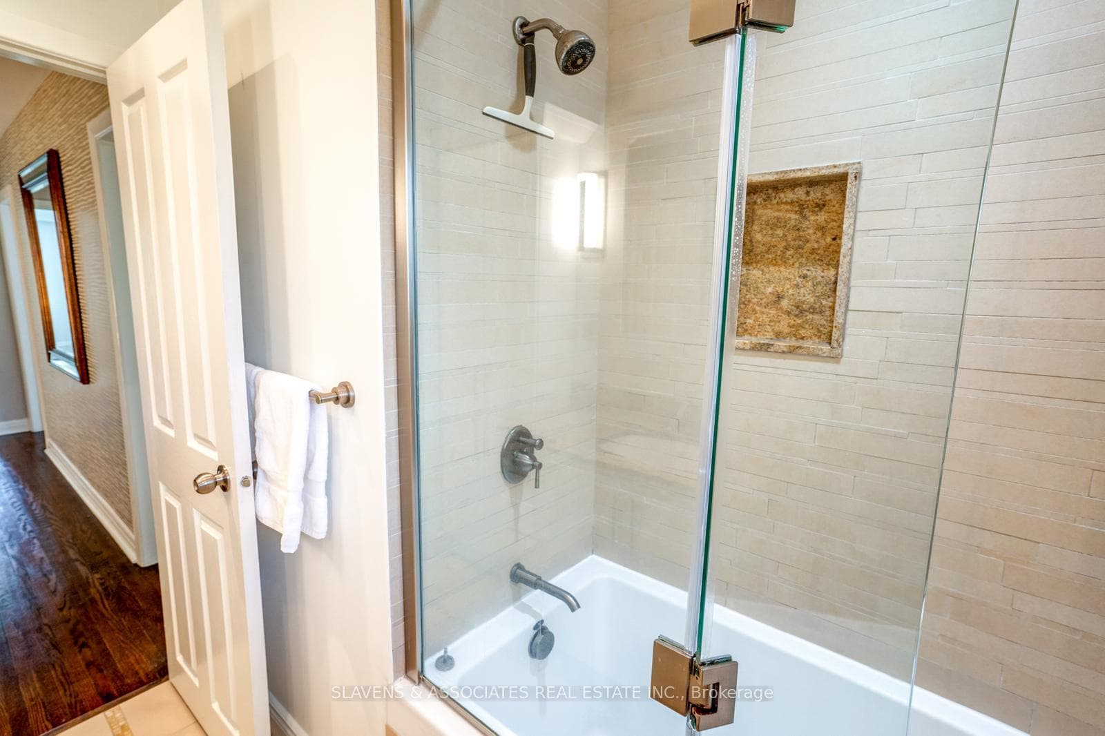 14 Munro Boulevard photo 25
