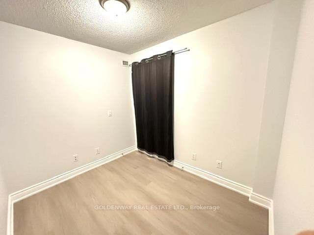 25 Greenview Avenue Unit 823 photo 15