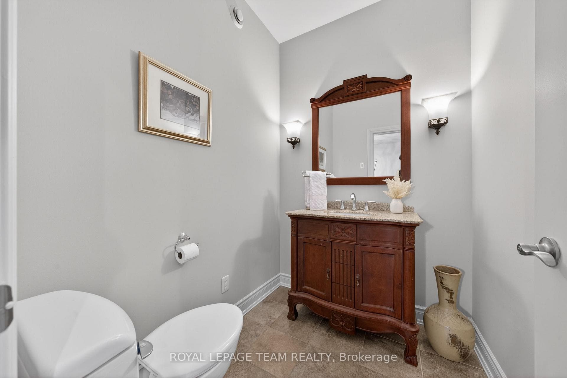 Powder room