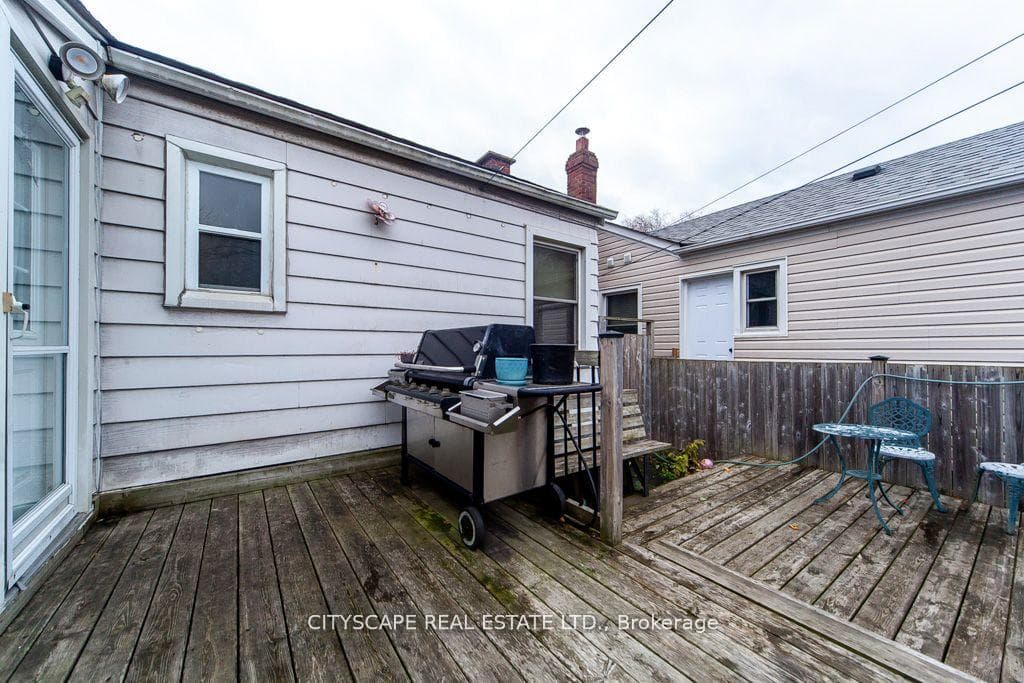 238 Mitchell Avenue photo 34